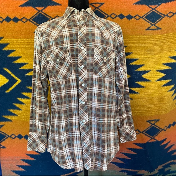 Vintage JC Penney Pearl Snap Flannel button up shirt. Size 15.5-33. Pockets! - Picture 1 of 15
